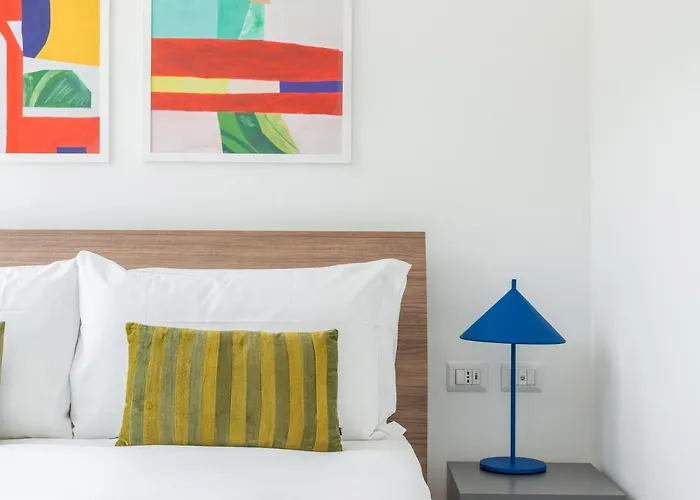 Numa Verso Aparthotel 4*