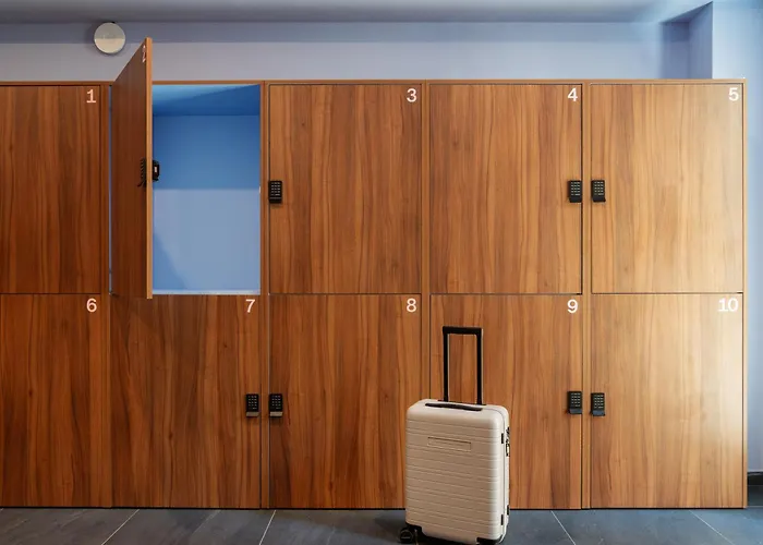 Numa Verso Aparthotel